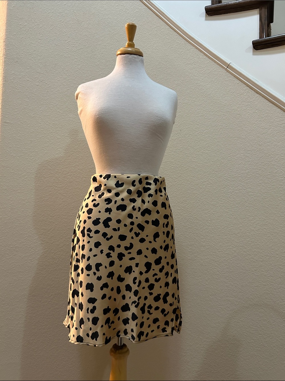 Renee C. Cream and Black Leopard A-Line Skirt